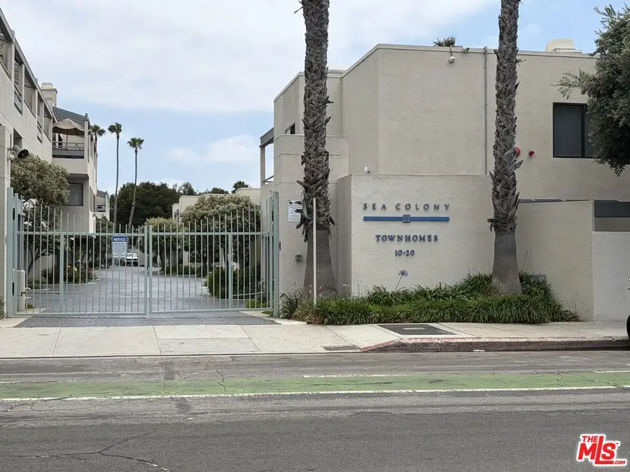 20 Ocean Park Boulevard #7, Santa Monica, CA 90405 - #2