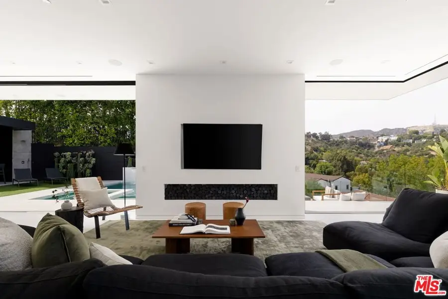2419 El Contento Drive, Los Angeles, CA 90068 - #3