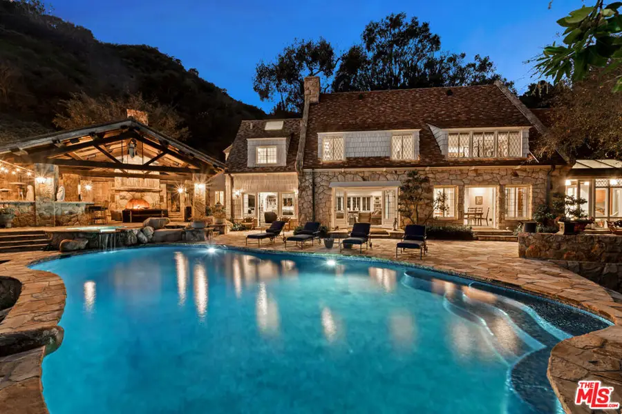 9631 Cedarbrook Drive, Beverly Hills, CA 90210 - #3