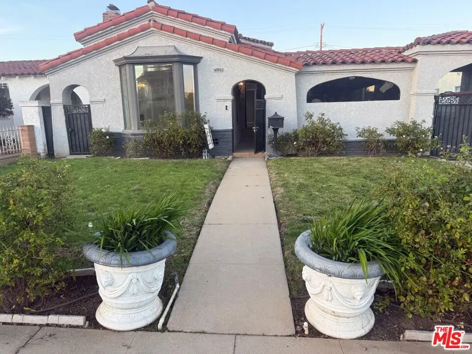 3211 W 78th Street, Los Angeles, CA 90043 - #1