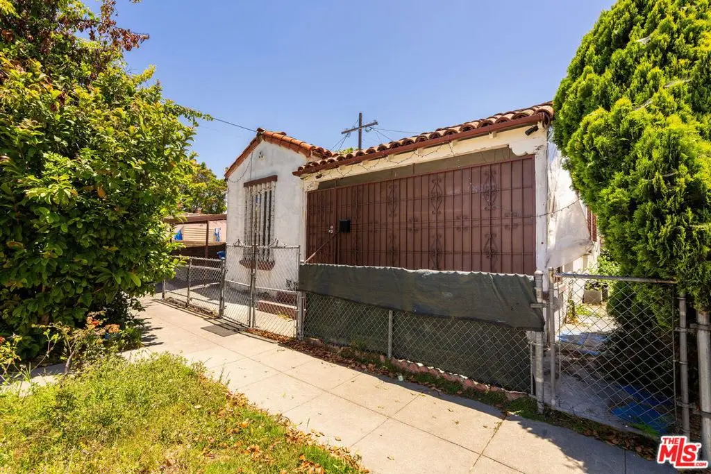 2512 W 60th Street, Los Angeles, CA 90043 - #1