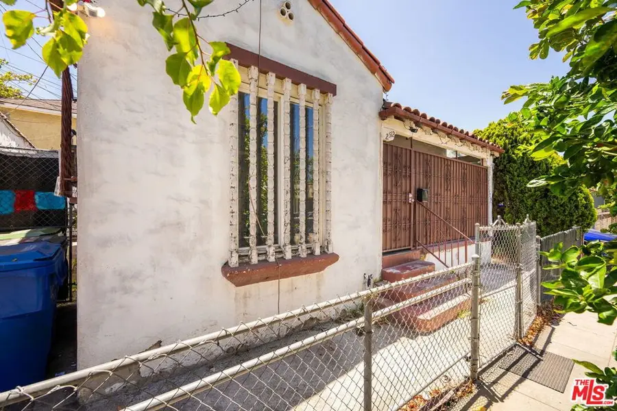 2512 W 60th Street, Los Angeles, CA 90043 - #3