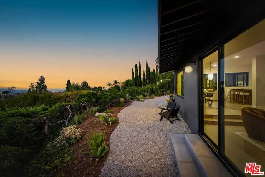 4650 Ellenita Avenue, Tarzana, CA 91356 - #3