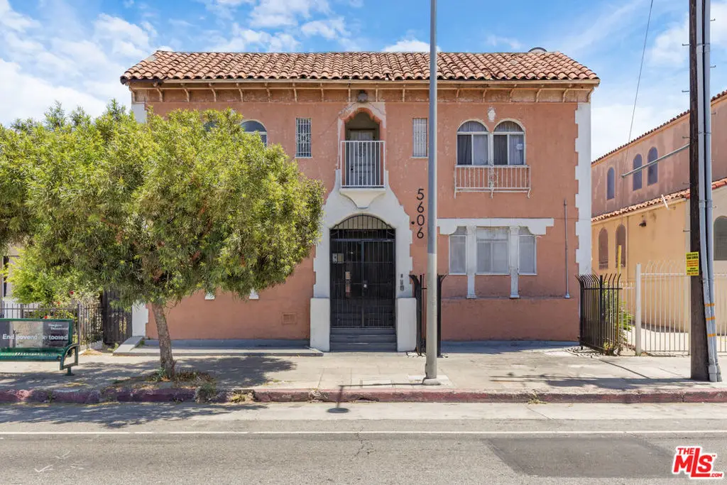 5606 S Figueroa Street, Los Angeles, CA 90037 - #1