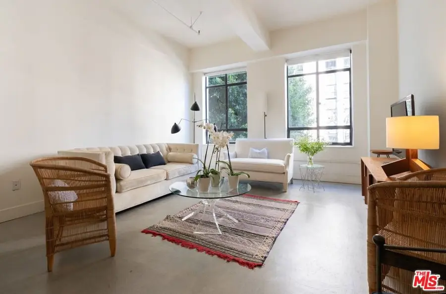 849 S Broadway #202, Los Angeles, CA 90014 - #2