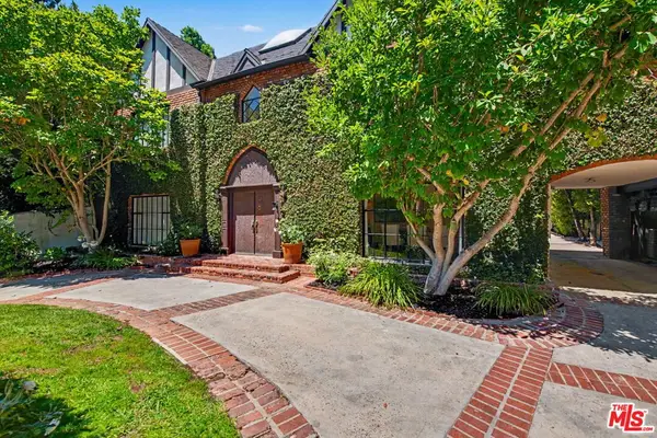 2411 Benedict Canyon Drive, Beverly Hills, CA 90210