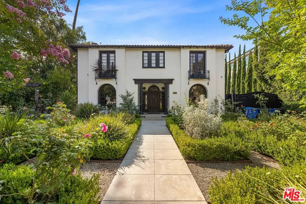 2052 S Hobart Boulevard, Los Angeles, CA 90018 - #1