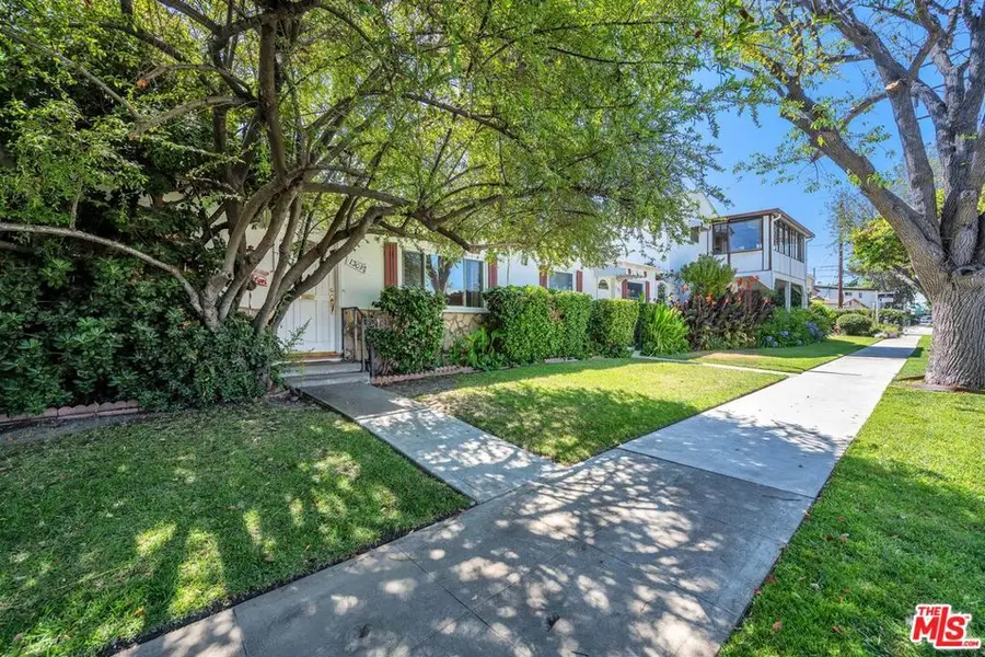 1301 N Cordova Street, Burbank, CA 91505 - #2