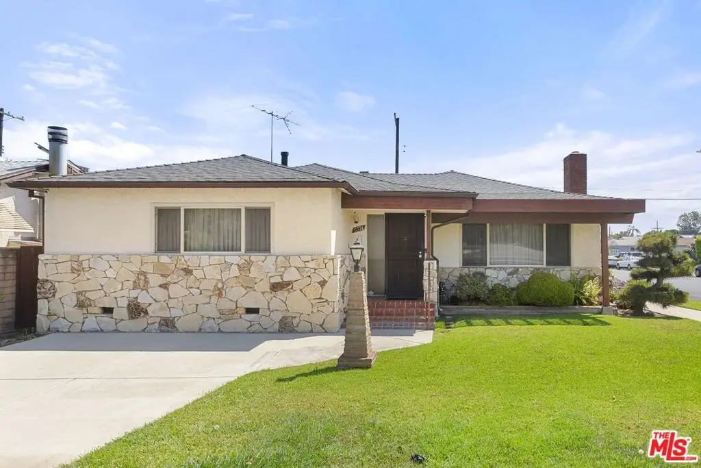 5374 S Centinela Avenue, Los Angeles, CA 90066 - #1