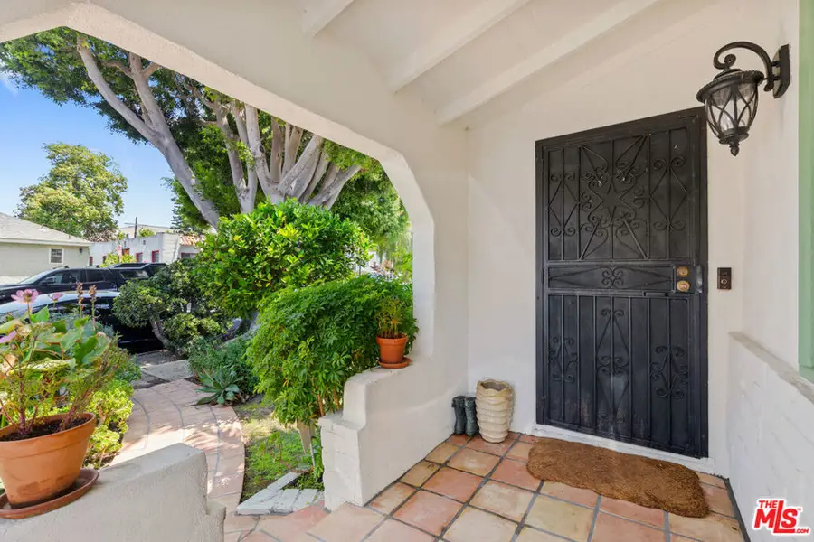 2735 Clyde Avenue, Los Angeles, CA 90016 - #2