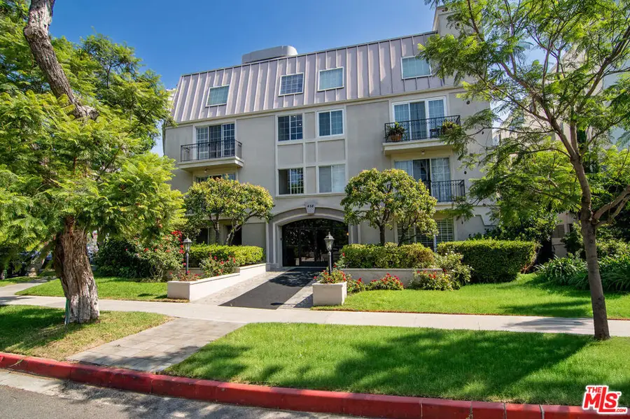 458 N Oakhurst Drive #104, Beverly Hills, CA 90210 - #3