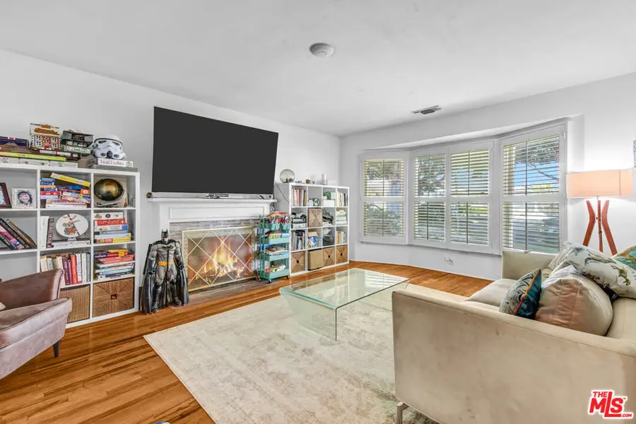 1044 Chelsea Avenue, Santa Monica, CA 90403 - #2