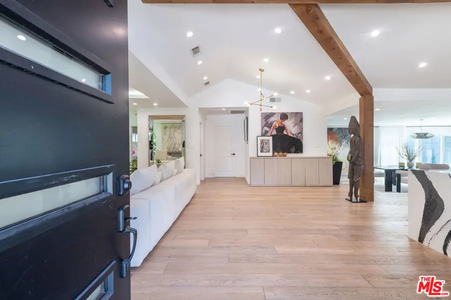 15710 Hartsook Street, Encino, CA 91436 - #2