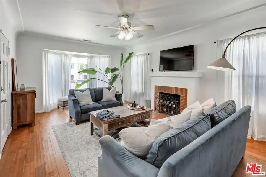 3622 Veteran Avenue, Los Angeles, CA 90034 - #3