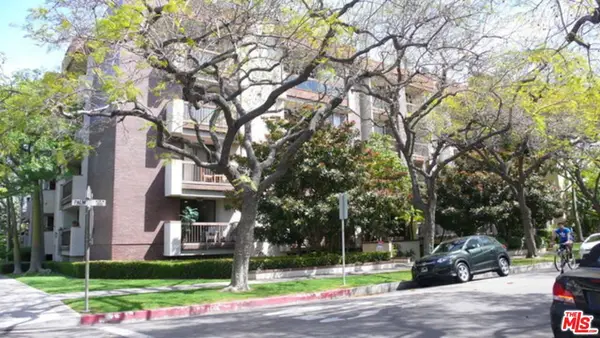 324 N Palm Drive #204, Beverly Hills, CA 90210