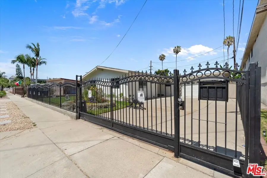 13603 Chadron Avenue, Hawthorne, CA 90250 - #2