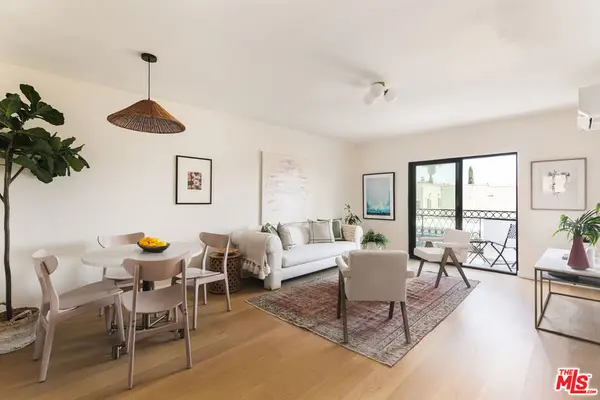 4412 Finley Avenue #7, Los Angeles, CA 90027