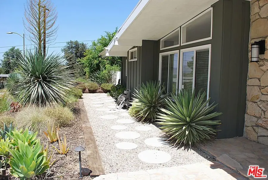 4228 Manson Avenue, Woodland Hills, CA 91364 - #3
