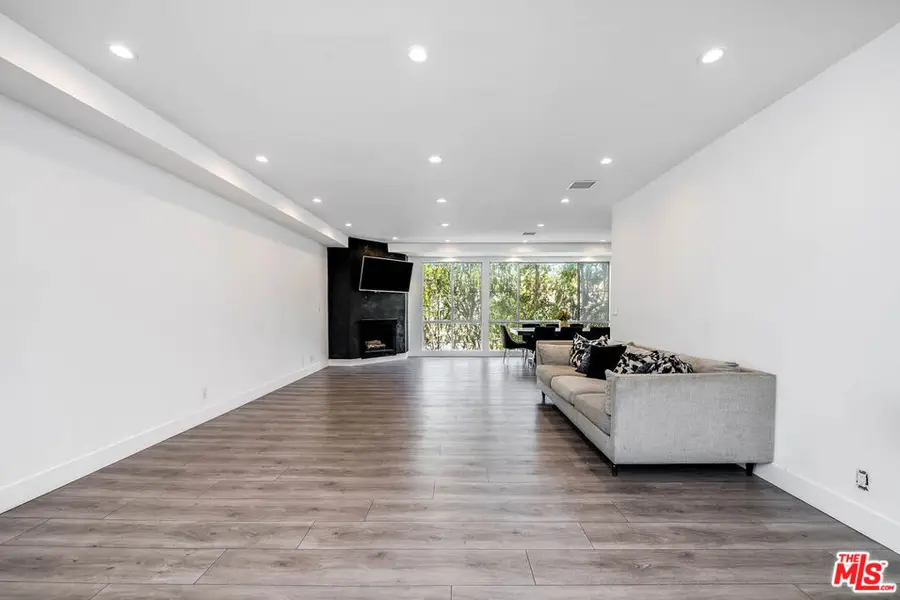 441 N Oakhurst Drive #304, Beverly Hills, CA 90210 - #3