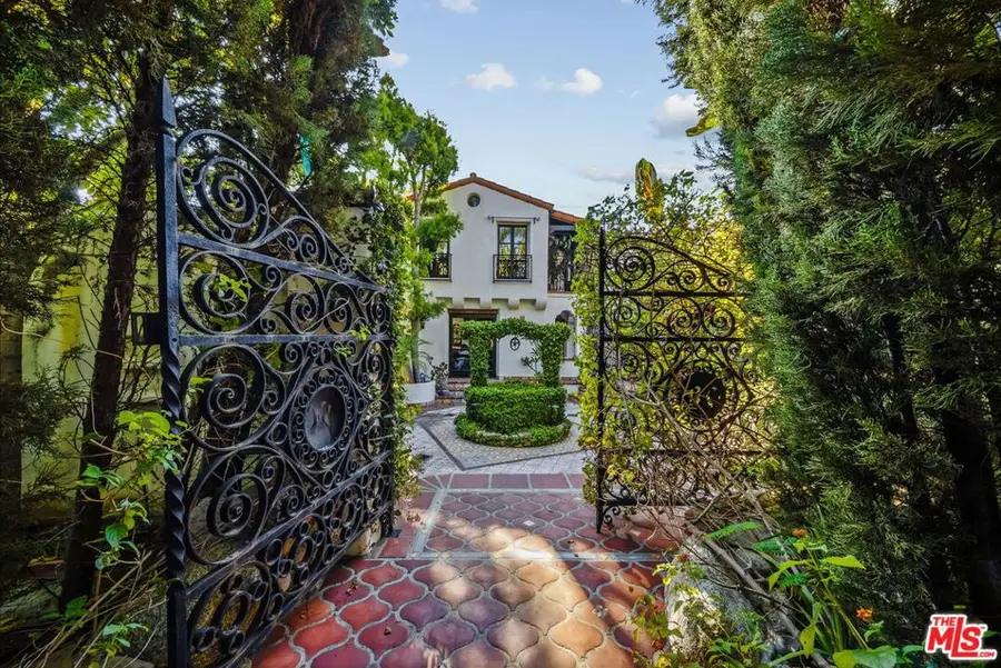 1615 Redcliff Street, Los Angeles, CA 90026 - #2