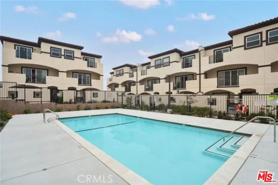 904 Warwick Avenue, Thousand Oaks, CA 91360 - #3