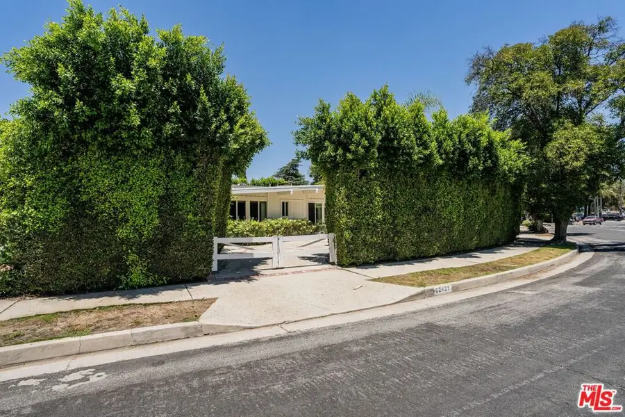 22421 Miranda Street, Woodland Hills, CA 91367 - #2