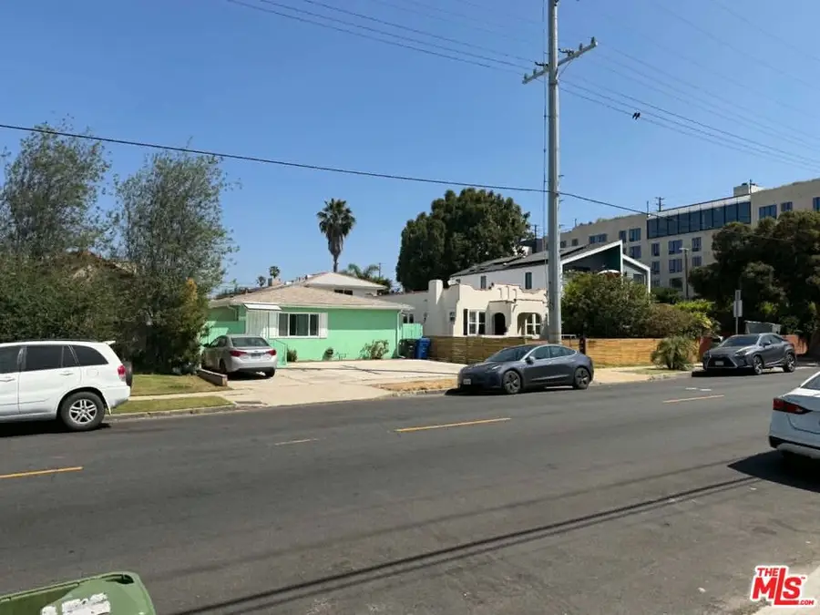 10741 Charnock Road, Los Angeles, CA 90034 - #2