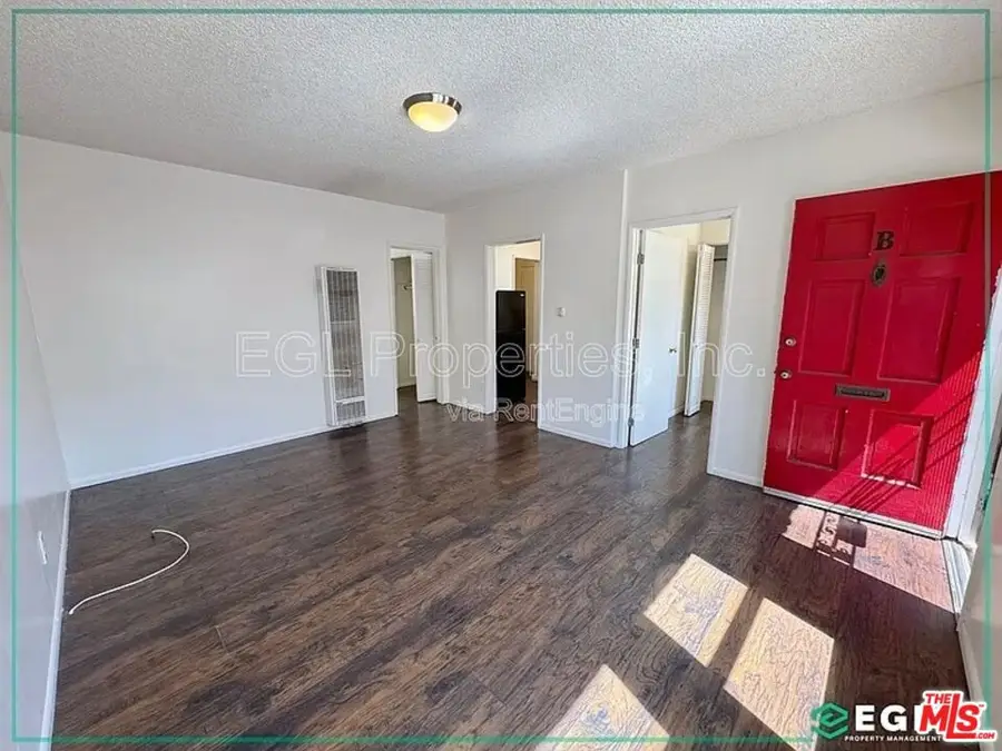 315 W Queen Street, Inglewood, CA 90301 - #2