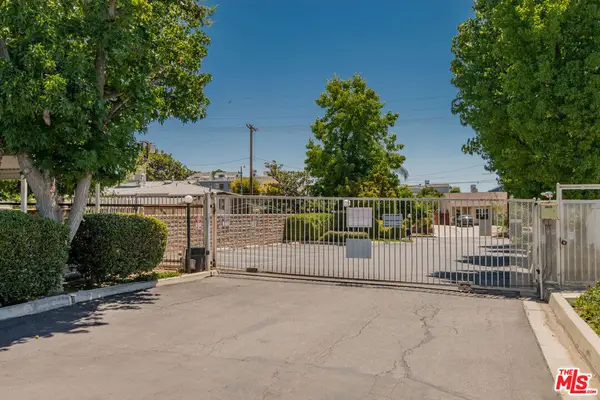 7025 Glade Avenue #24, Canoga Park, CA 91303