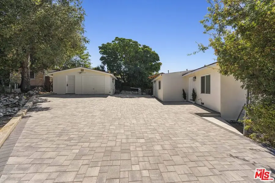 10214 Marcus Avenue, Tujunga, CA 91042 - #2