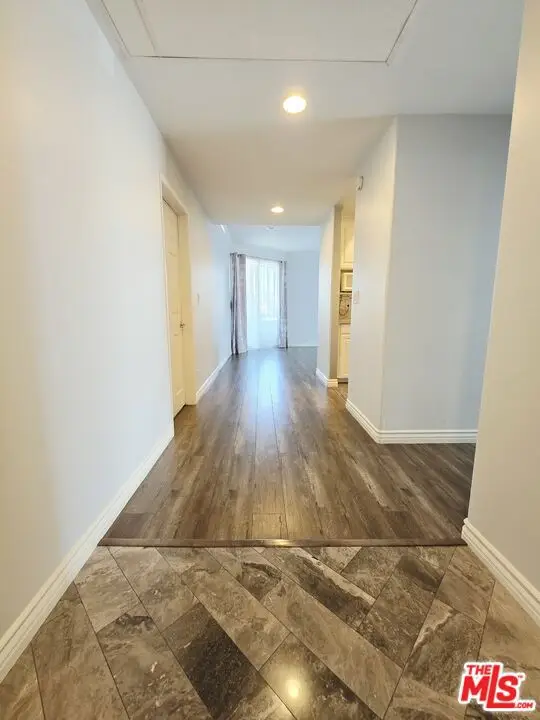 1002 S Burnside Avenue #203, Los Angeles, CA 90019 - #2