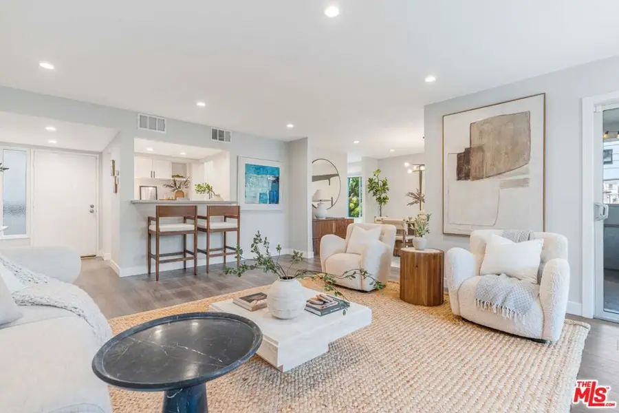 930 California Avenue #201, Santa Monica, CA 90403 - #3