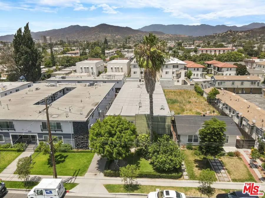 1001 E Acacia Avenue, Glendale, CA 91205 - #2