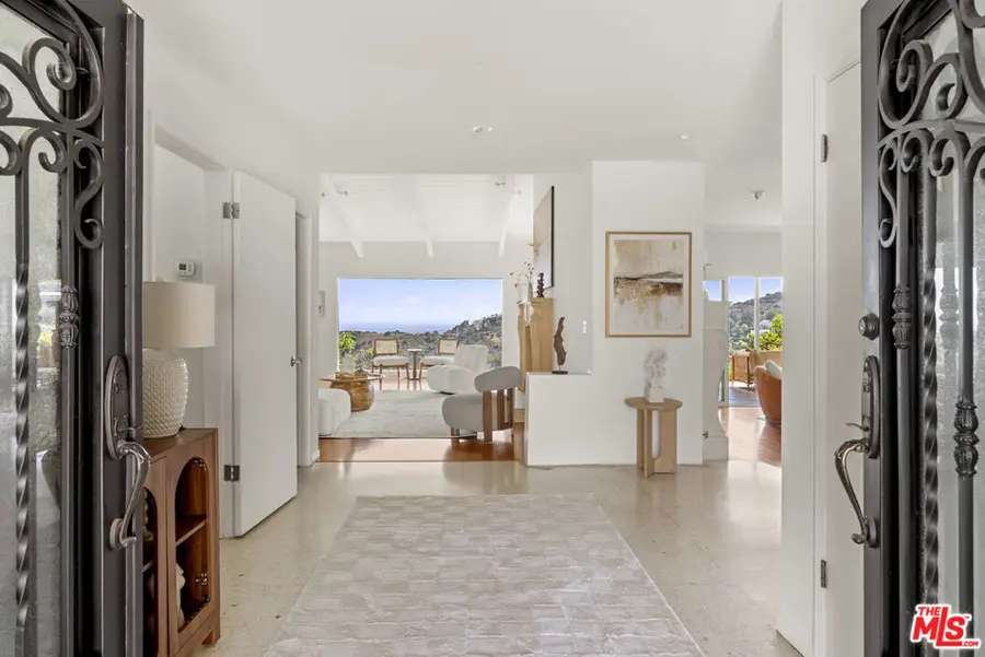 7132 Macapa Drive, Los Angeles, CA 90068 - #2