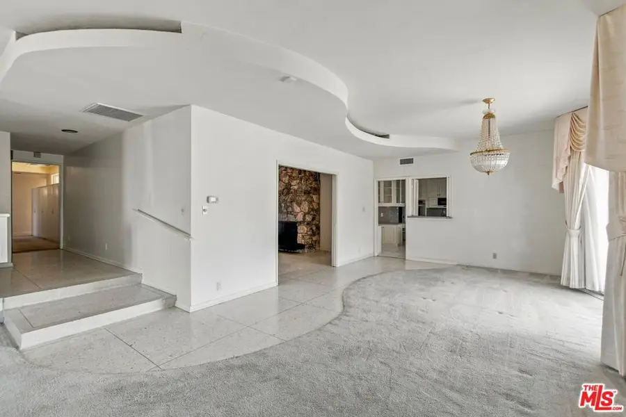 5452 W 57th Street, Los Angeles, CA 90056 - #3