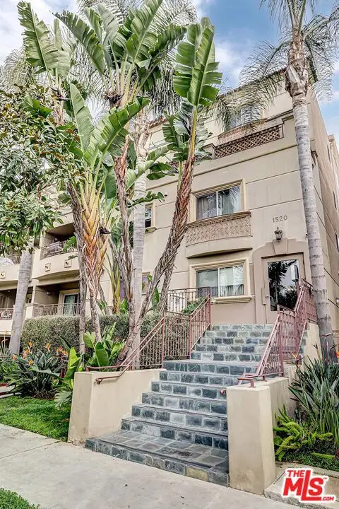 1520 S Shenandoah Street #304, Los Angeles, CA 90035 - #3