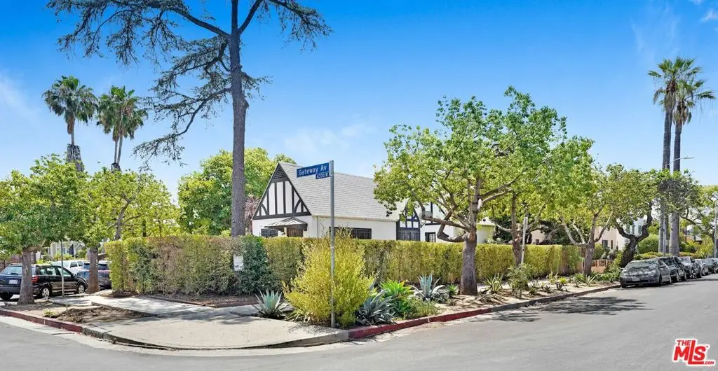 4326 Gateway Avenue, Los Angeles, CA 90029 - #1