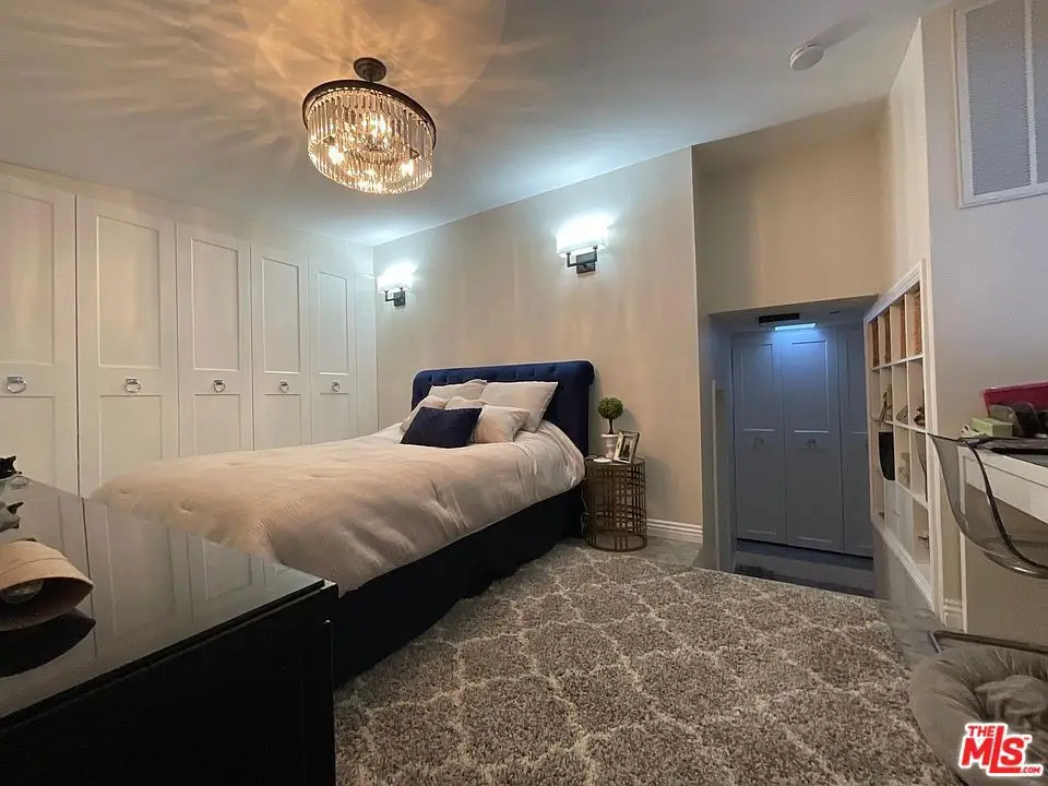 1924 Los Encinos Avenue, Glendale, CA 91208 - #1