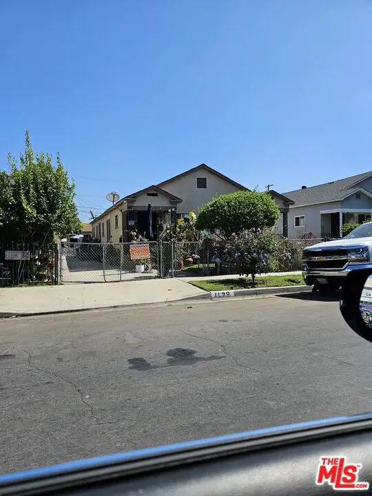 1129 E 71st Street, Los Angeles, CA 90001 - #2