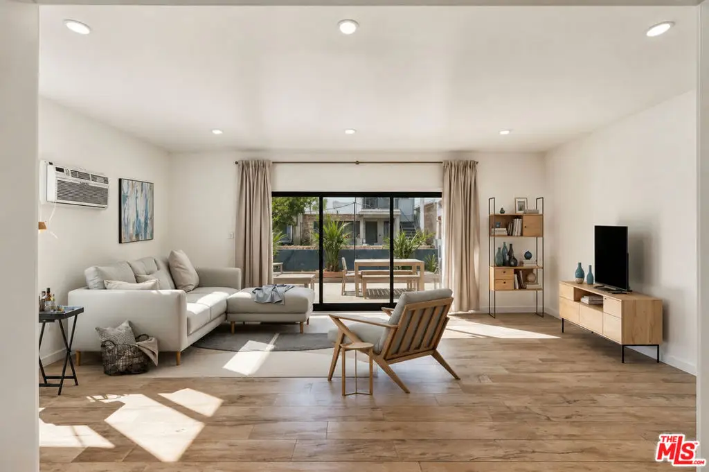 18 24th Avenue, Venice, CA 90291 - #1