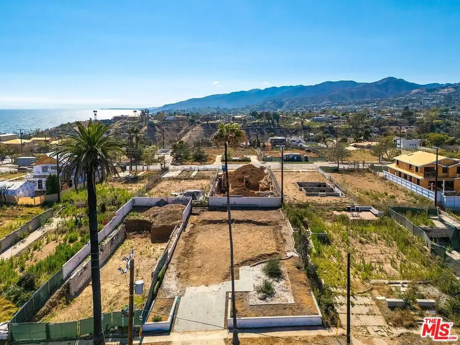 625 Swarthmore Avenue, Pacific Palisades, CA 90272 - #3