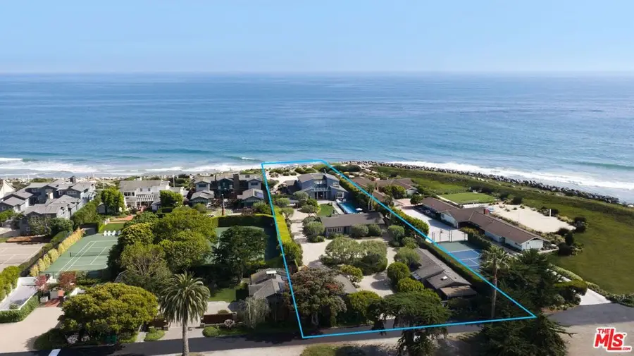 4217 Avenue Del Mar, Carpinteria, CA 93013 - #2