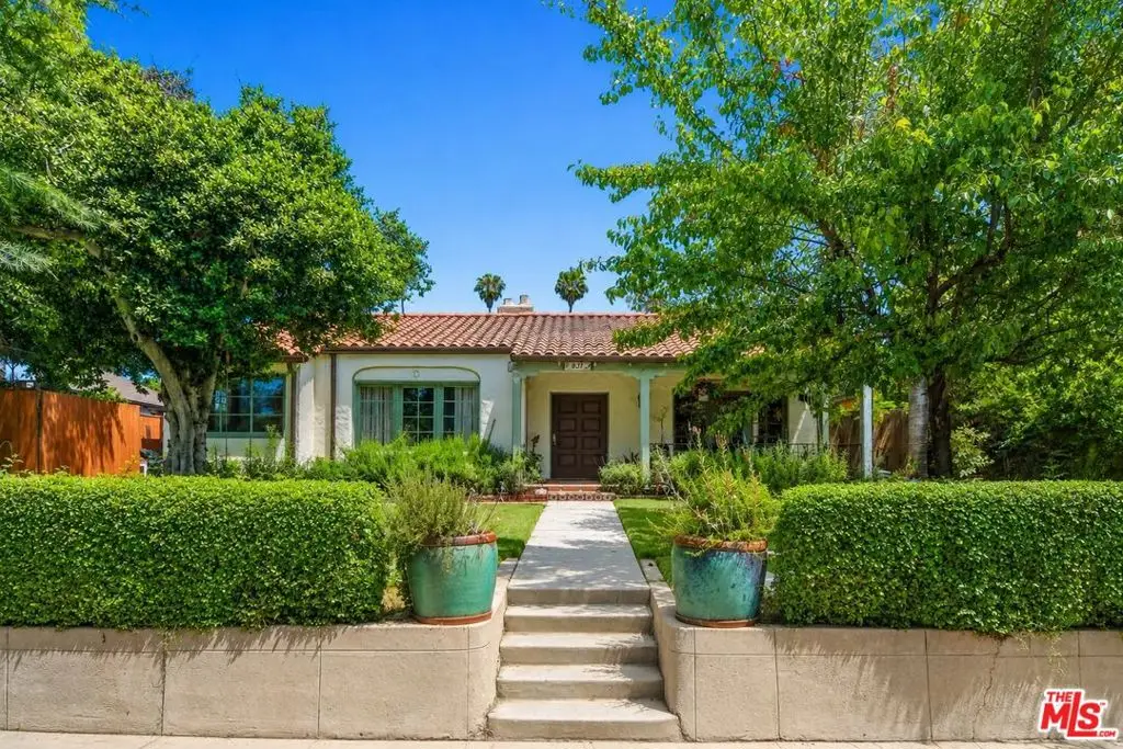 831 E Rio Grande Street, Pasadena, CA 91104 - #1