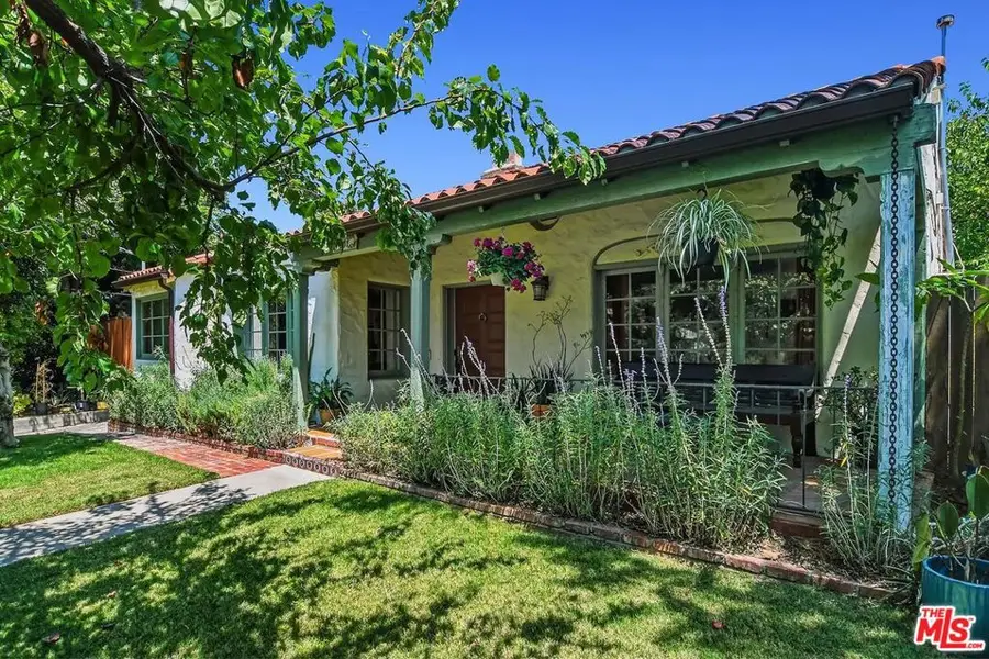 831 E Rio Grande Street, Pasadena, CA 91104 - #3