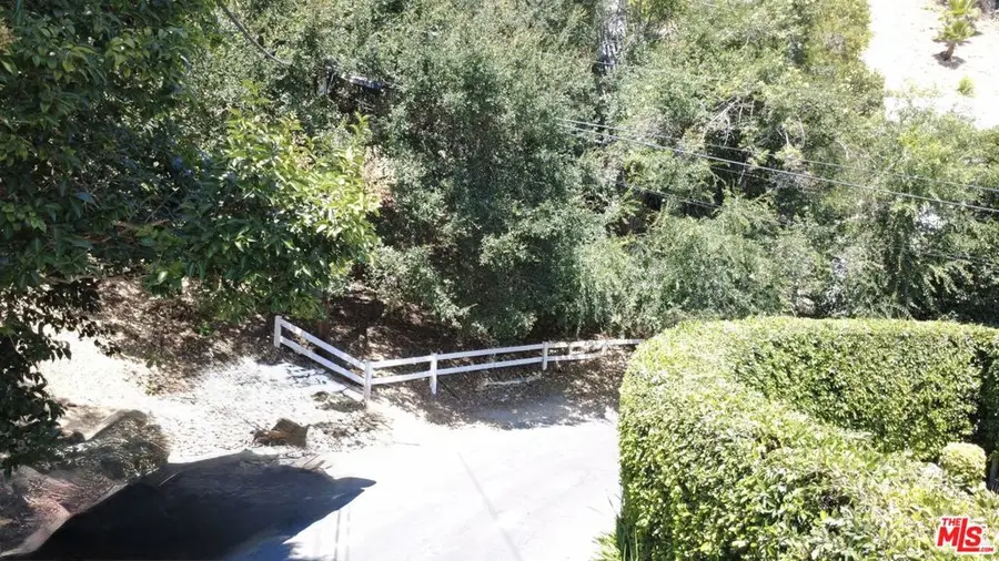 3701 N Avenida Del Sol, Studio City, CA 91604 - #2