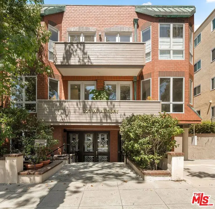 121 N Almont Drive #201, Beverly Hills, CA 90211 - #2
