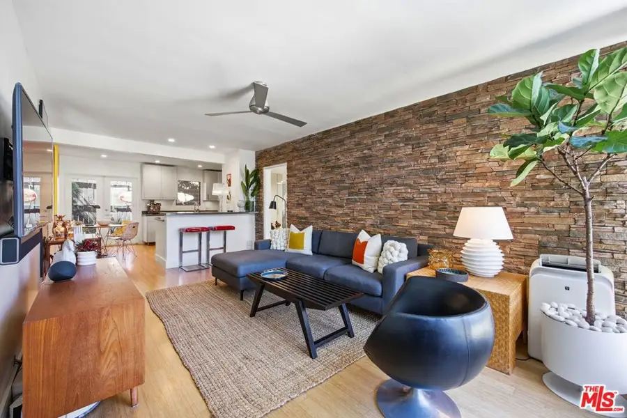 1400 N Hayworth Avenue #2, West Hollywood, CA 90046 - #3