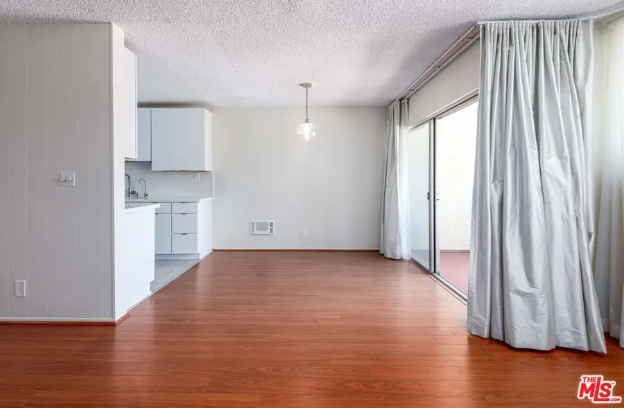6050 Canterbury Drive #E214, Culver City, CA 90230 - #2