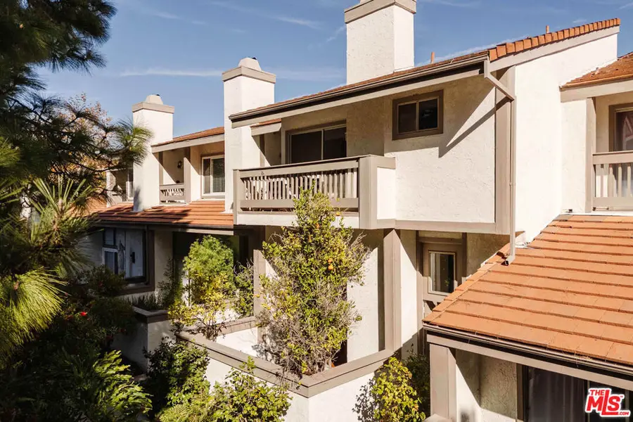 17158 Palisades Circle, Pacific Palisades, CA 90272 - #2