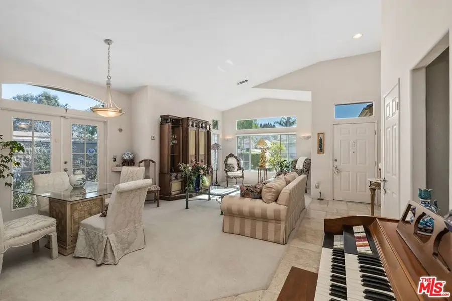 435 Rembrandt Drive, Corona, CA 92882 - #3
